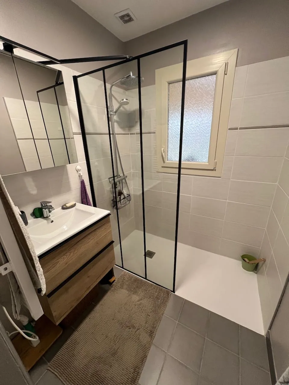 Belle maison avec sous-sol et gîte à Sainte-Hermine, 1568 m² de terrain 