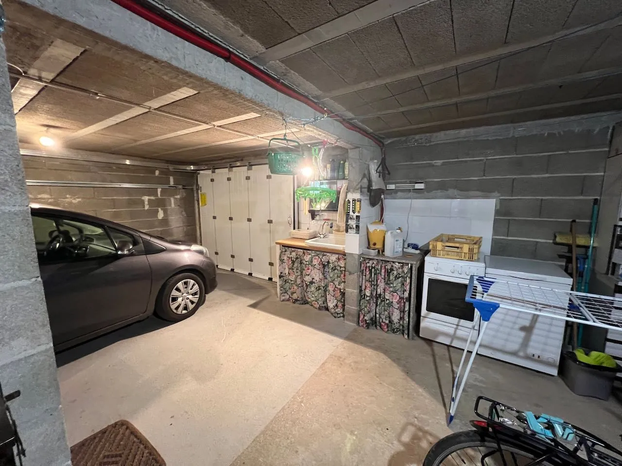 Belle maison avec sous-sol et gîte à Sainte-Hermine, 1568 m² de terrain 