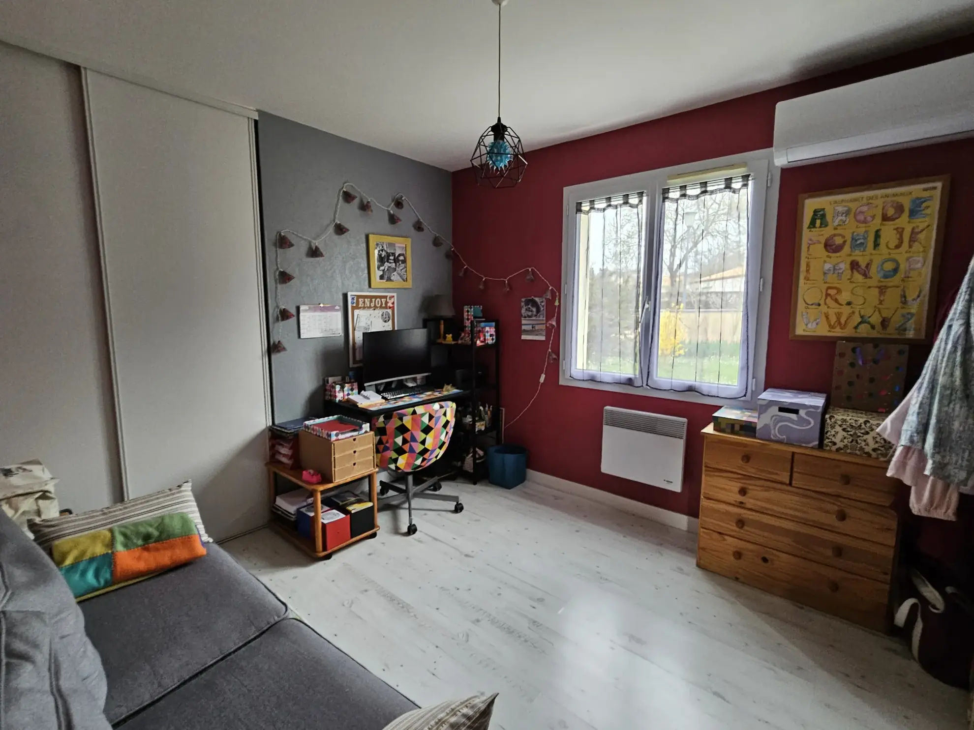 Maison de plain-pied avec 3 chambres, garage et jardin clos à Le Vanneau Irleau 