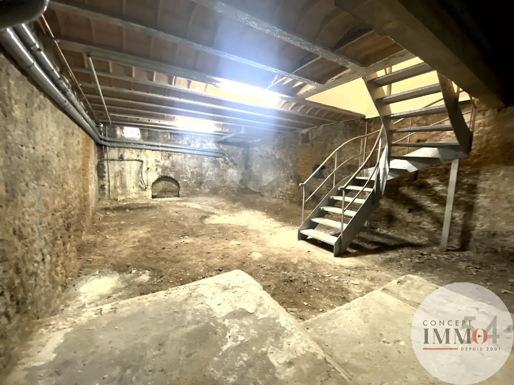 Maison de ville rénovée avec terrasses et garage à Toul - Centre-ville 