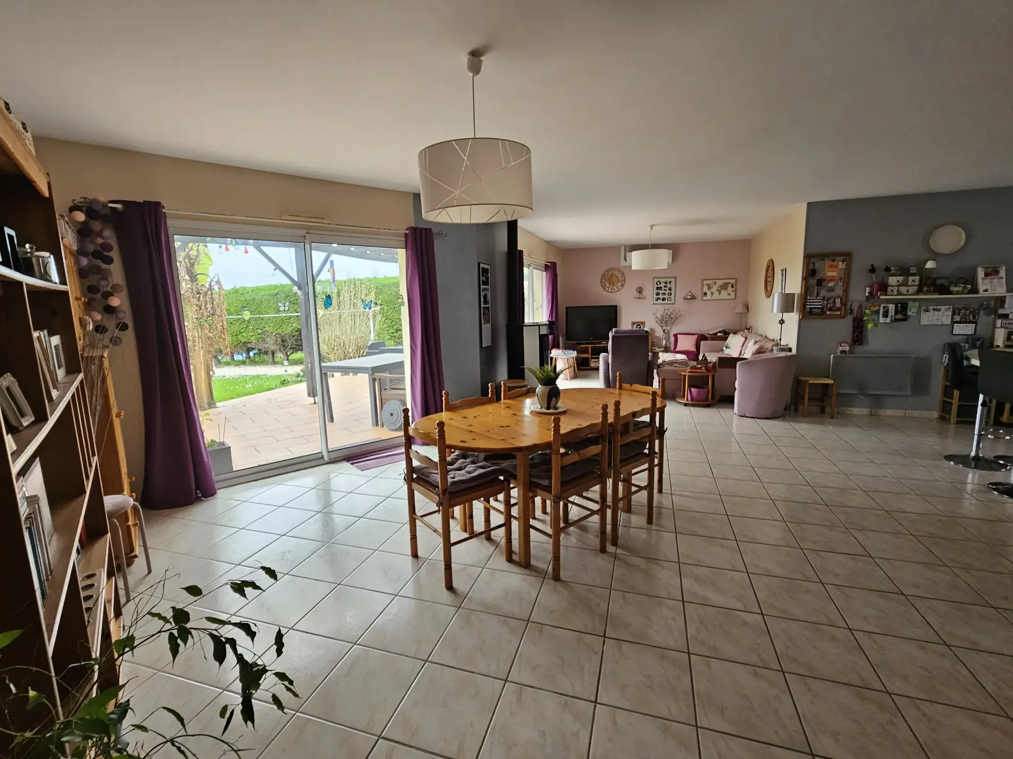 Maison de plain-pied avec 3 chambres, garage et jardin clos à Le Vanneau Irleau 