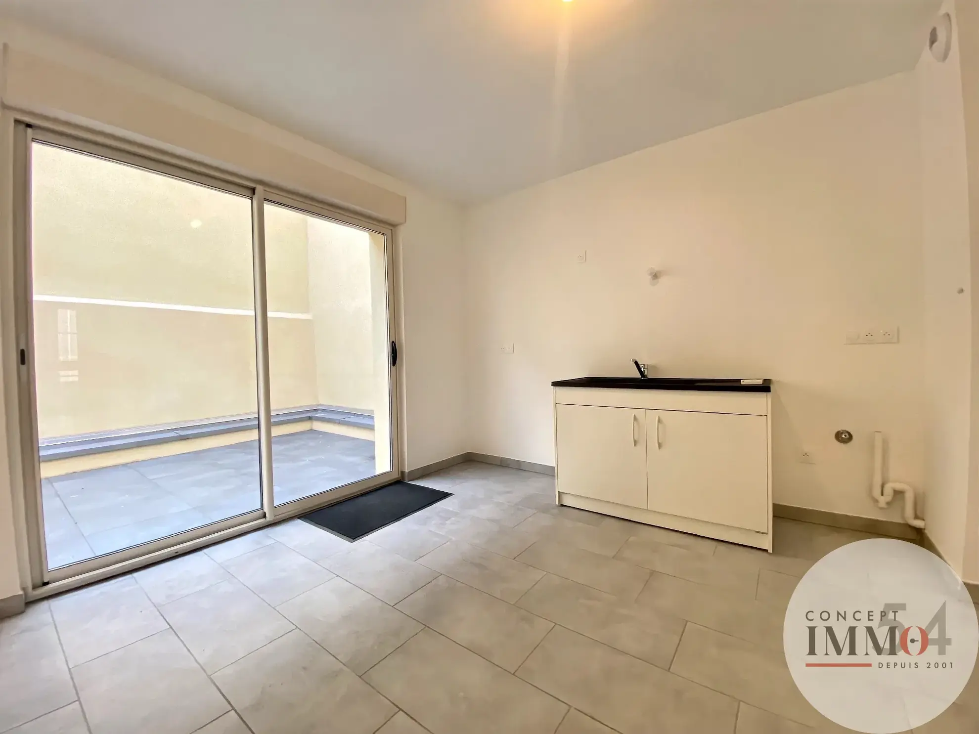 Maison de ville rénovée avec terrasses et garage à Toul - Centre-ville 