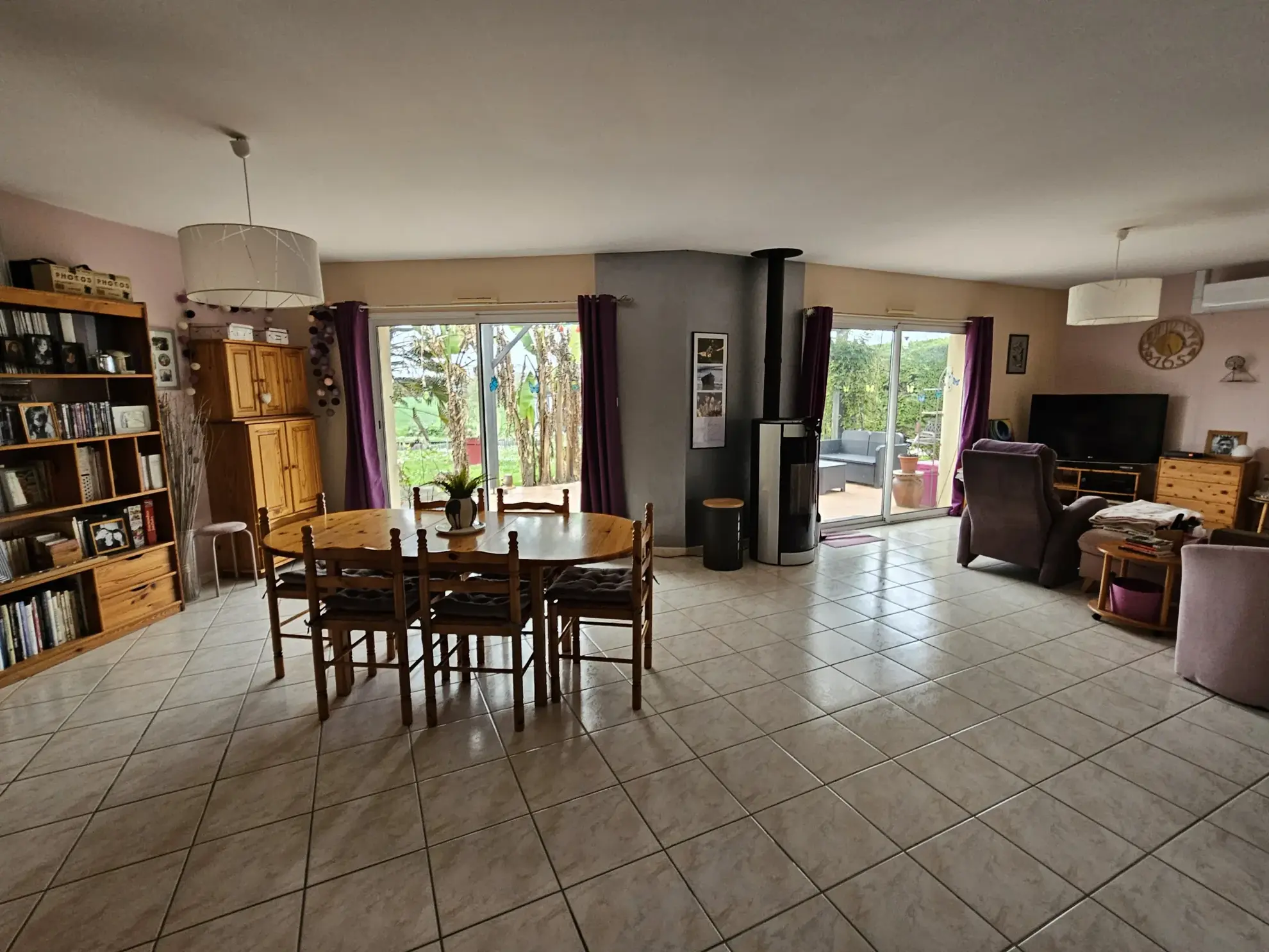 Maison de plain-pied avec 3 chambres, garage et jardin clos à Le Vanneau Irleau 