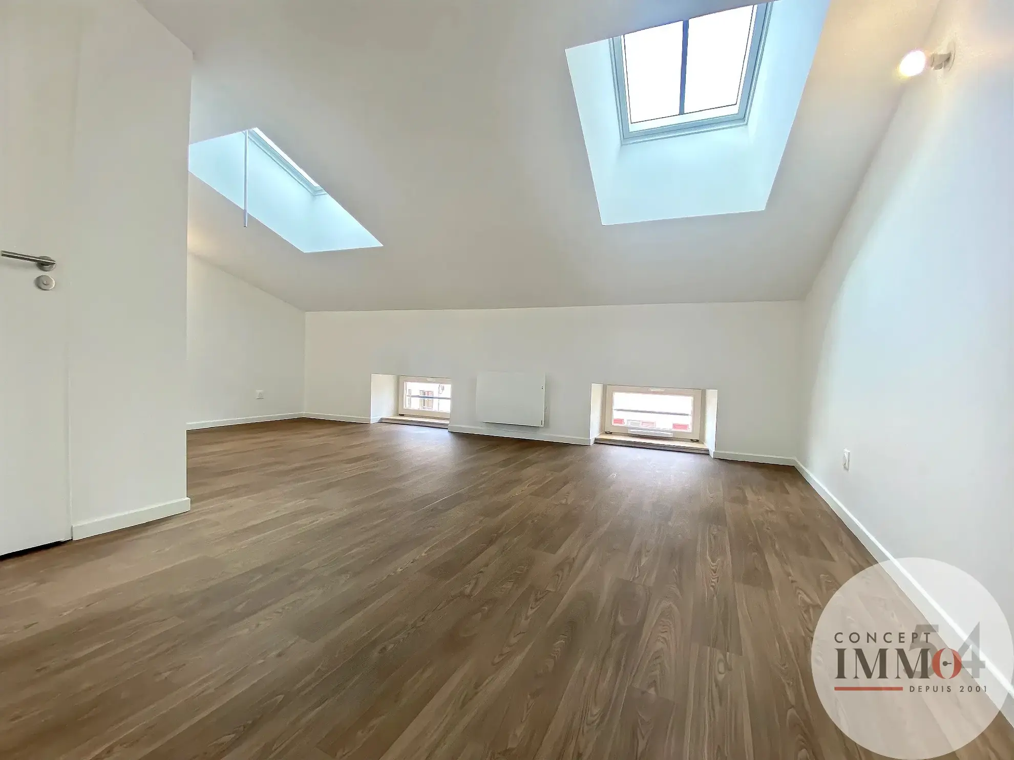 Maison de ville rénovée avec terrasses et garage à Toul - Centre-ville 