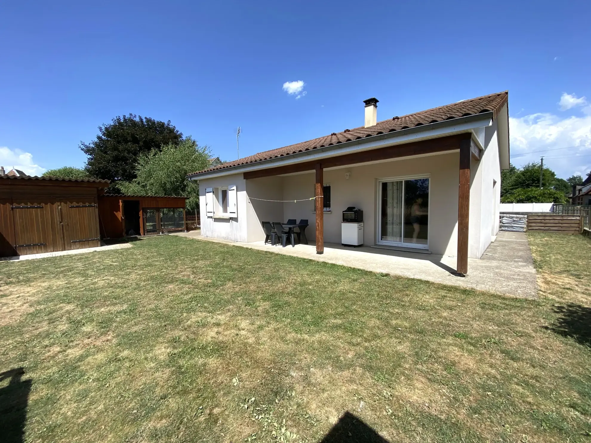 Maison moderne de 85 m² à Saint-Santin-Cantales – Belle opportunité à ne pas manquer