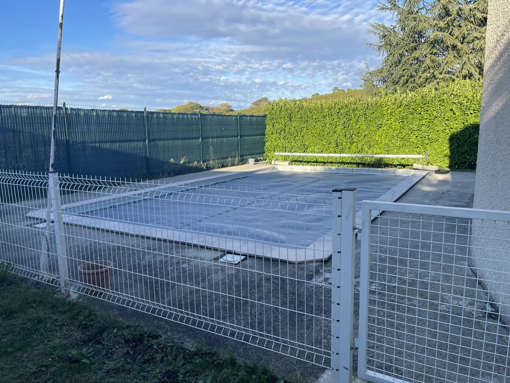 Magnifique maison de 174 m² avec piscine, pool house et grand terrain à Gaja et Villedieu 