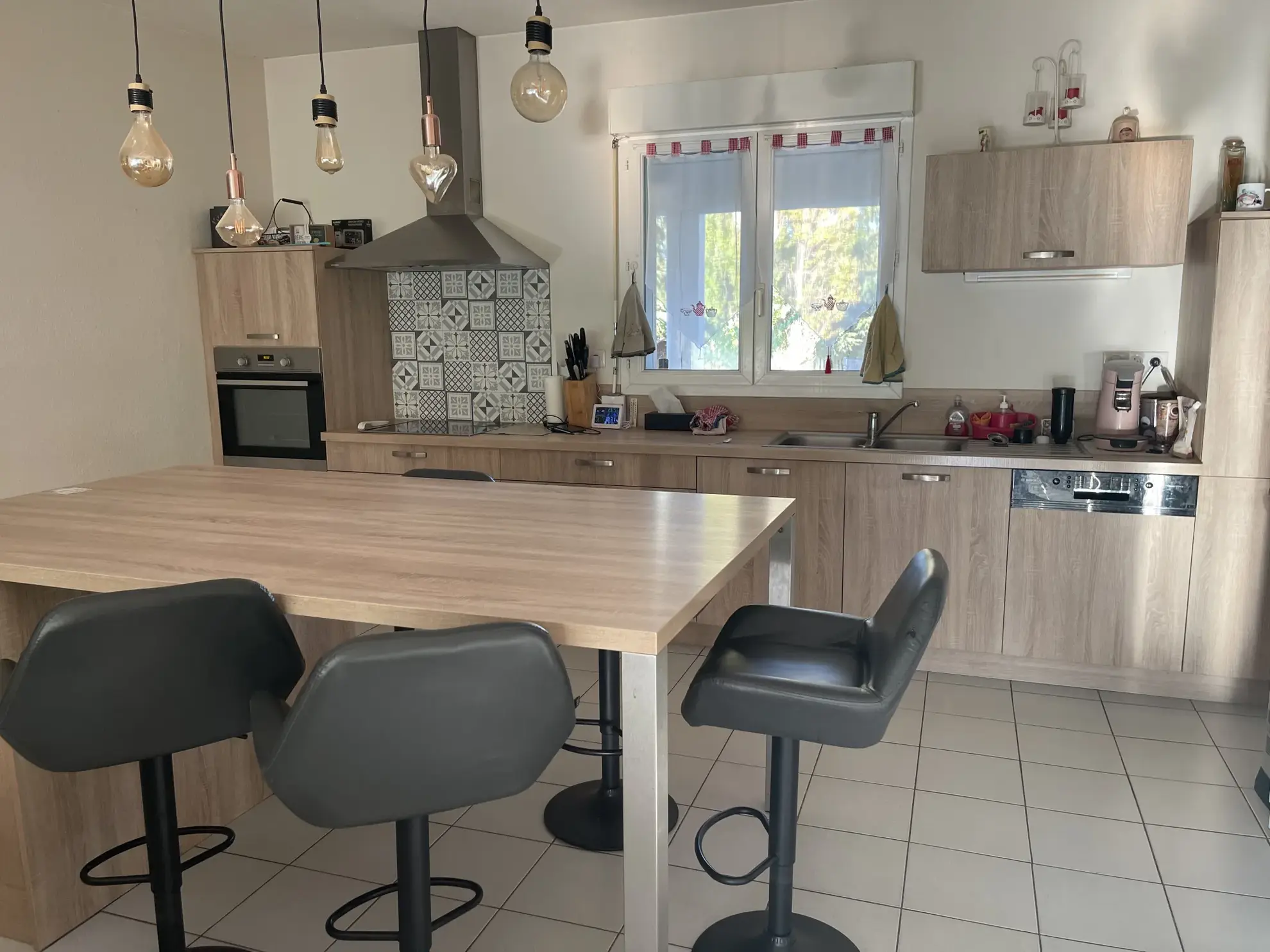 Magnifique maison de 174 m² avec piscine, pool house et grand terrain à Gaja et Villedieu 