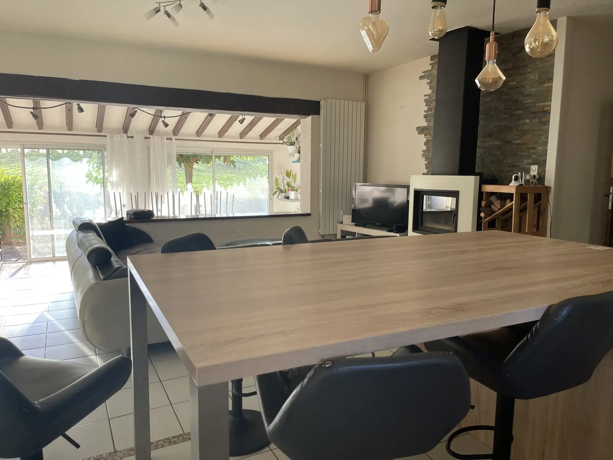 Magnifique maison de 174 m² avec piscine, pool house et grand terrain à Gaja et Villedieu 