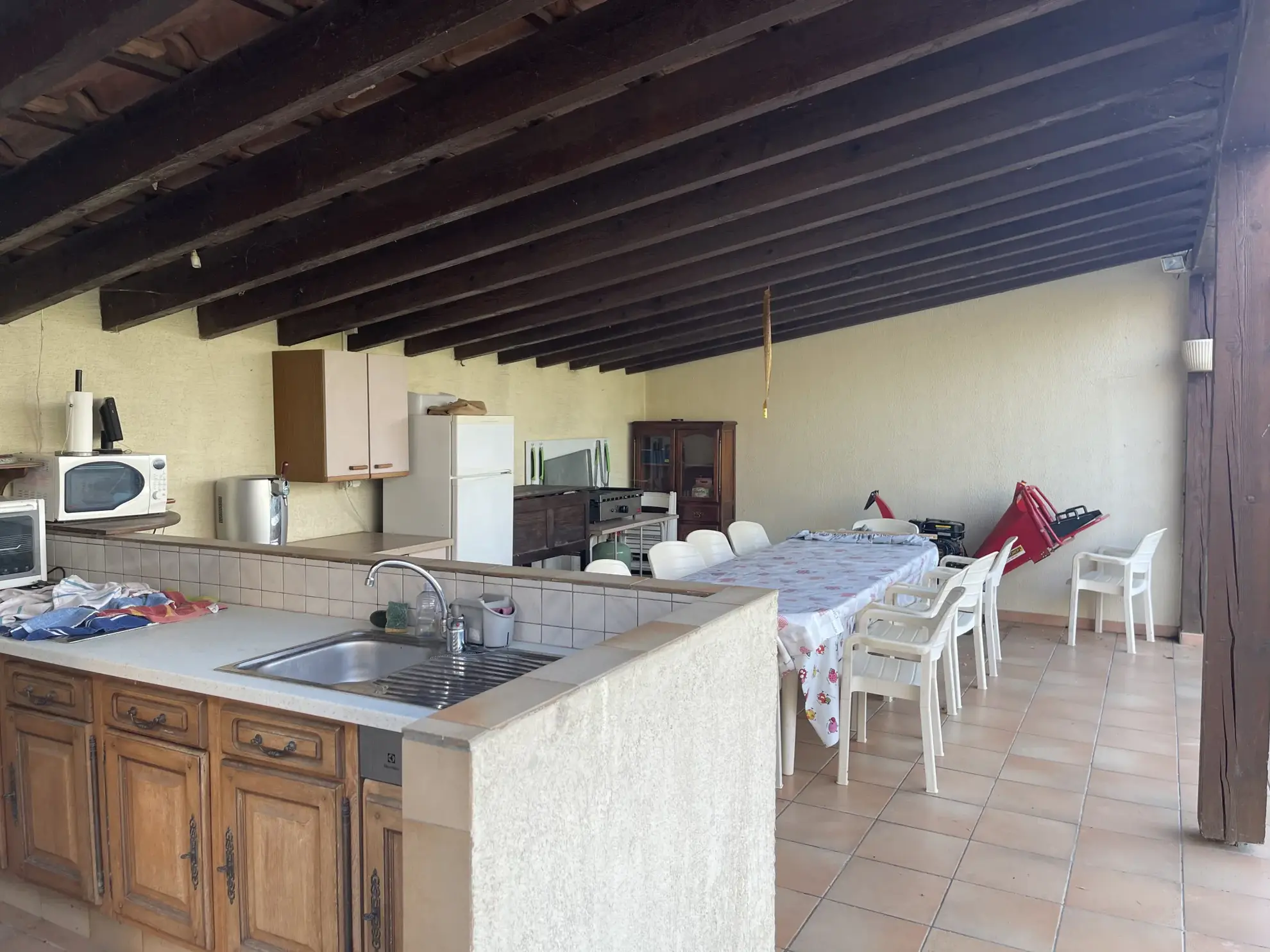 Magnifique maison de 174 m² avec piscine, pool house et grand terrain à Gaja et Villedieu 