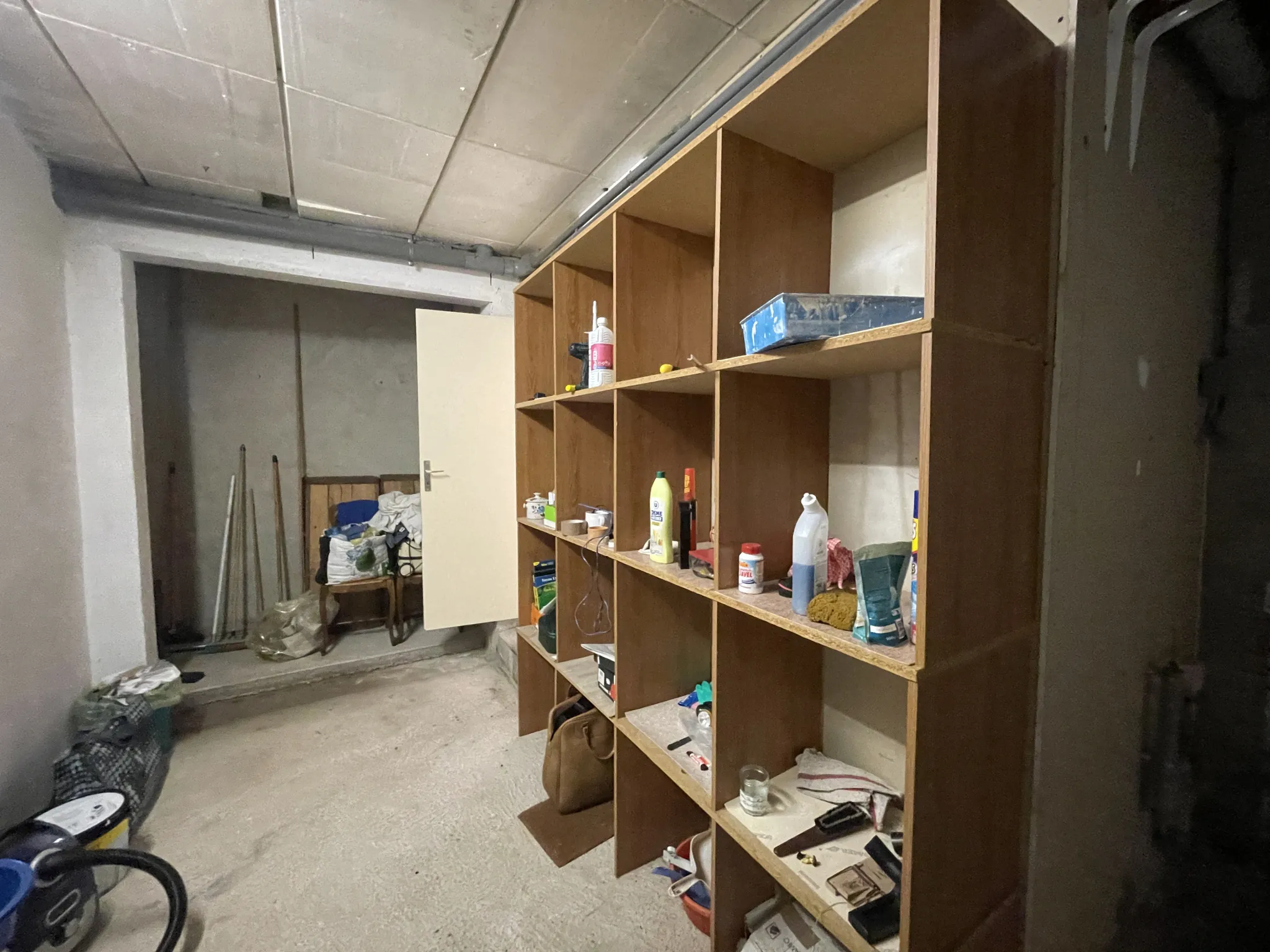 Appartement 3 pièces en rez-de-chaussée avec cour au centre de Saint-Affrique 