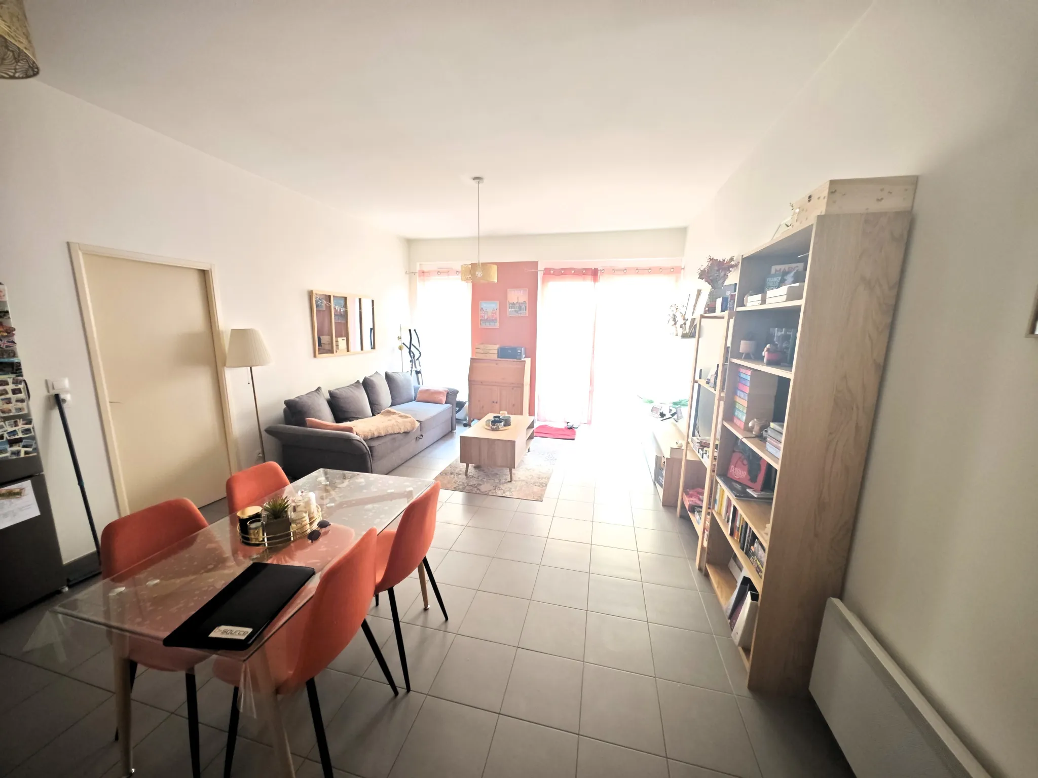 Appartement T2 avec terrasse et parking à Tourcoing, proche gare et centre-ville 