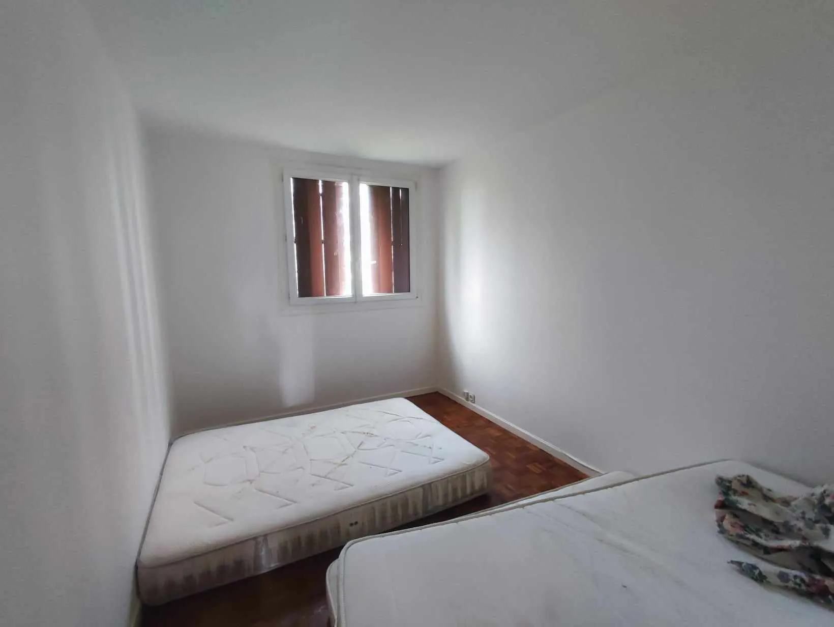 Appartement 2 chambres à Nevers avec balcon, cave et stationnement 