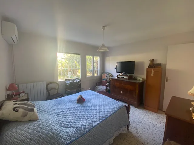 Maison de plain-pied à Nîmes avec jardin, 3 chambres et équipée 