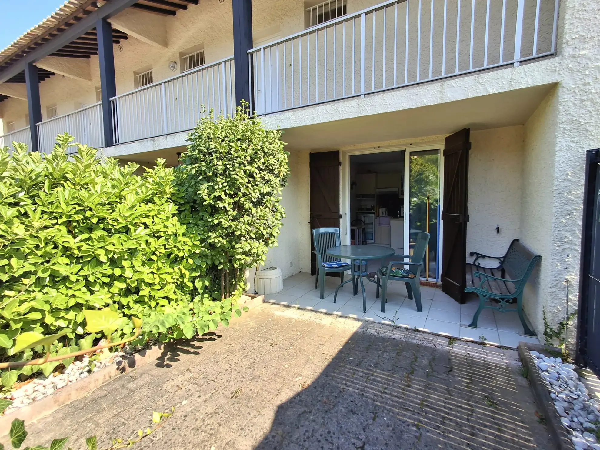 Studio en rez-de-jardin à Saint Cyr sur Mer avec parking privé - Idéal Investissement ou Pied-à-terre 