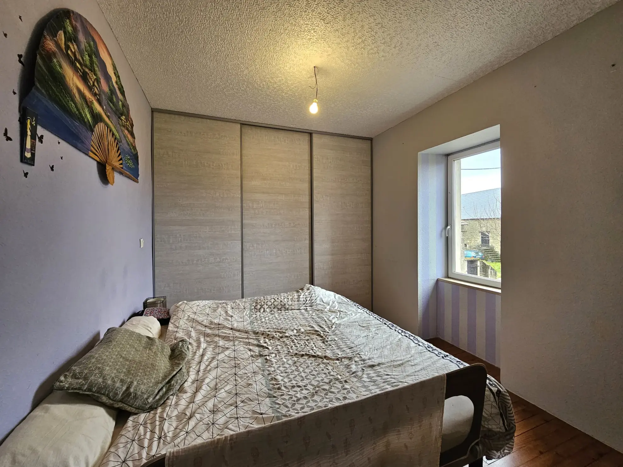 Belle maison 3 chambres avec terrasse, grange et terrain dans les Combrailles 