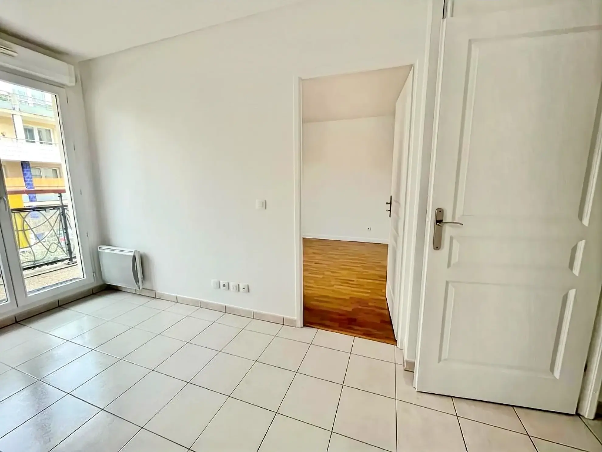 Appartement 2 pièces lumineux avec balcon et parking à Chatenay Malabry 