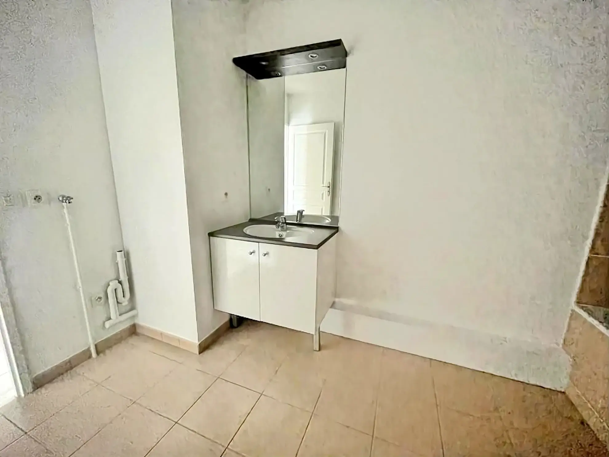 Appartement 2 pièces lumineux avec balcon et parking à Chatenay Malabry 