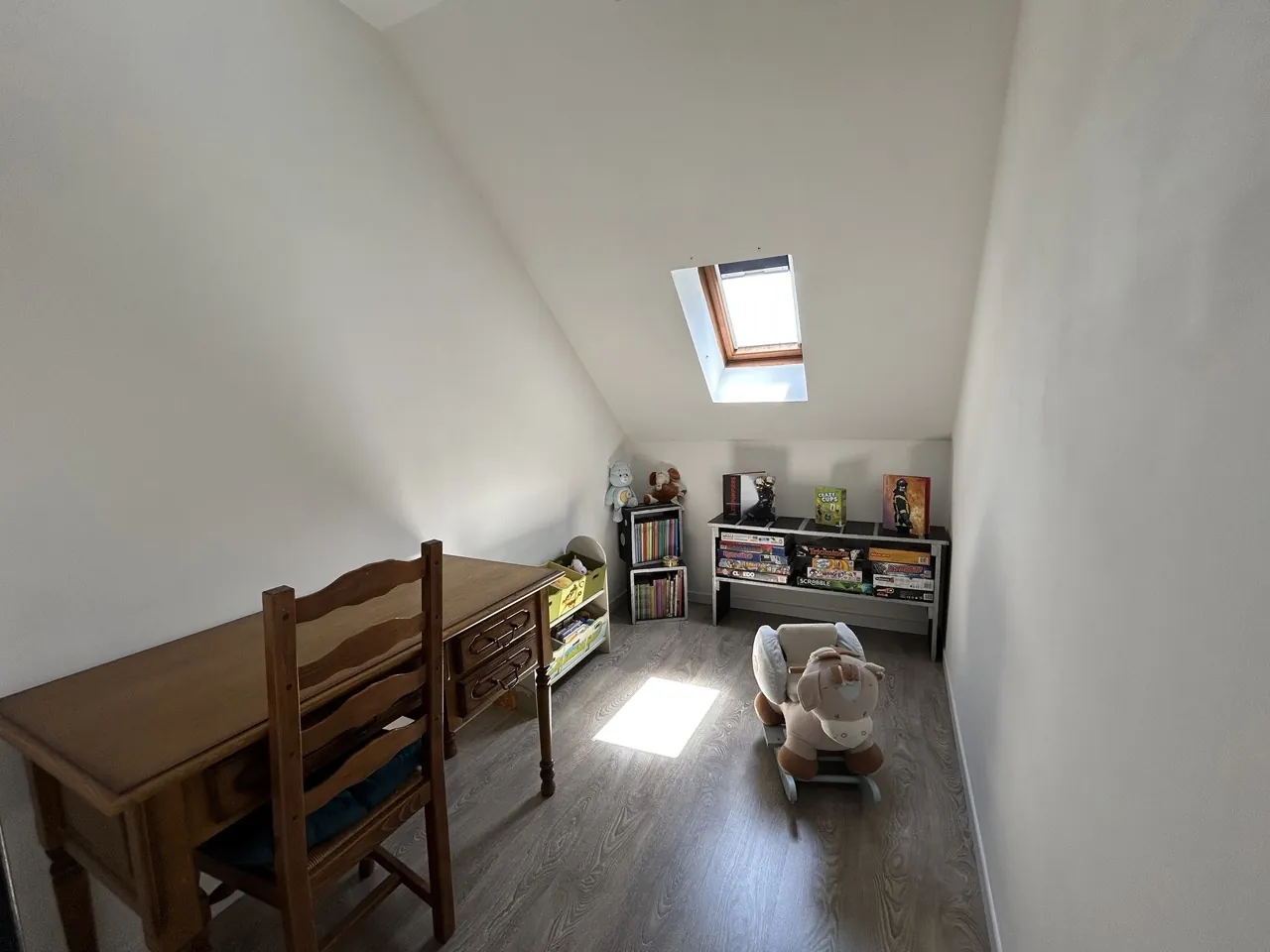 Maison en pierre rénovée avec terrain et panneaux solaires à Saint Priest de Gimel en Corrèze 