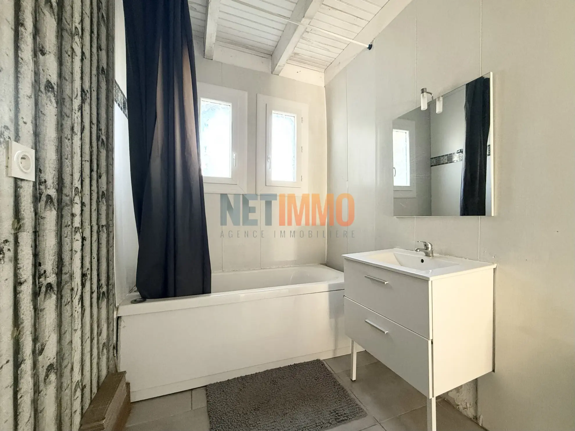 Villa 3 chambres à Beauvoisin, proximité Nîmes et Montpellier, avec jardin et garage 