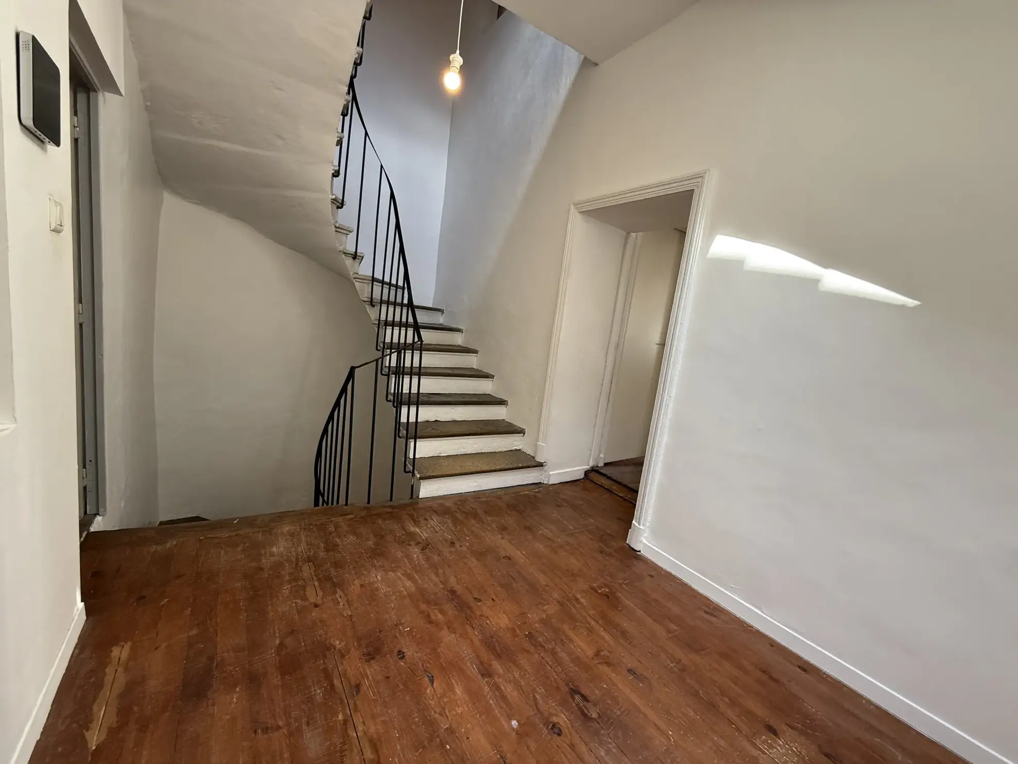 Maison de ville à Gannat - 159m², garage, 4 chambres, charme d'origine 