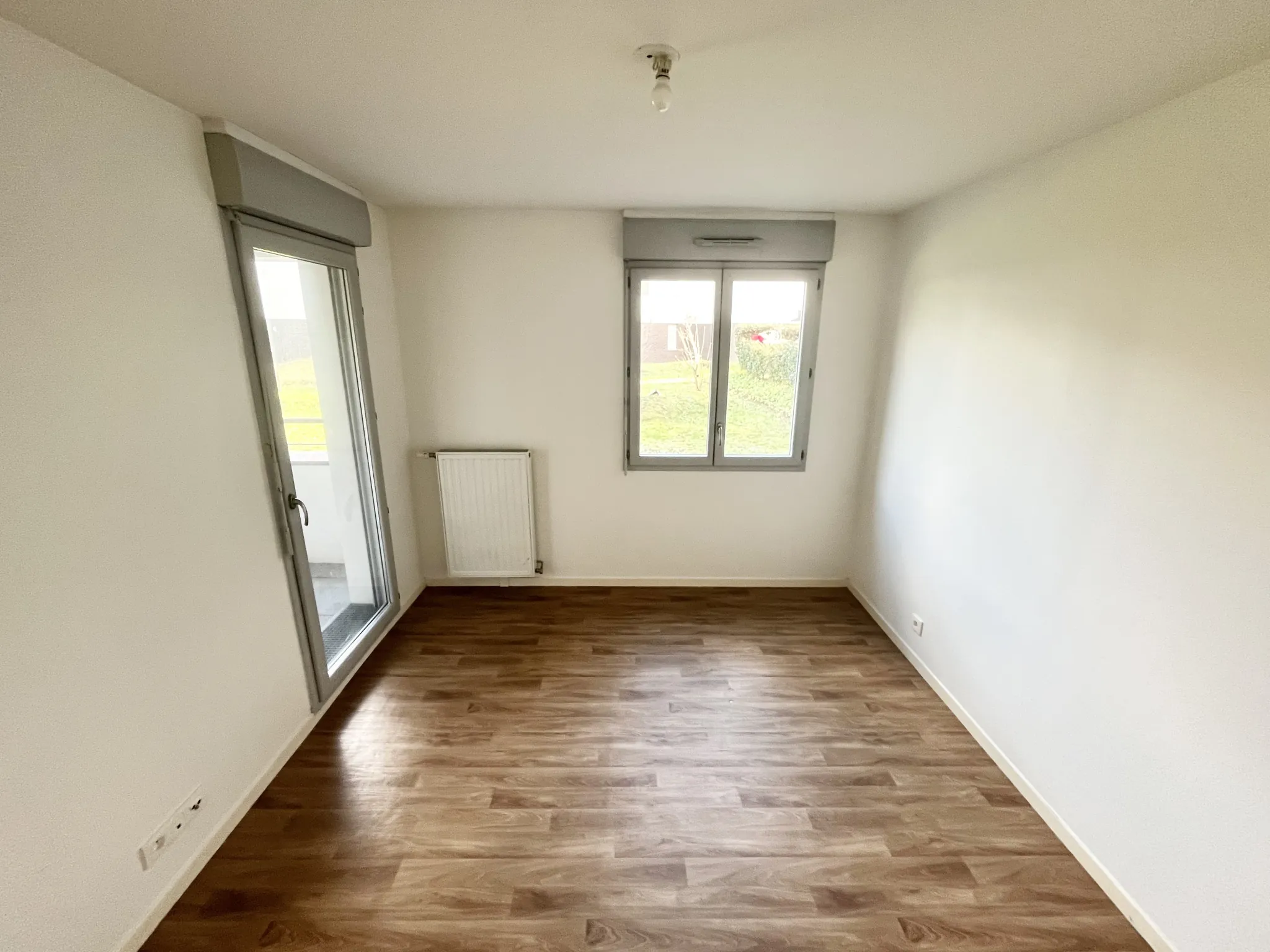 Bel appartement 3 pièces de 64 m² à Chelles avec terrasse et parking 
