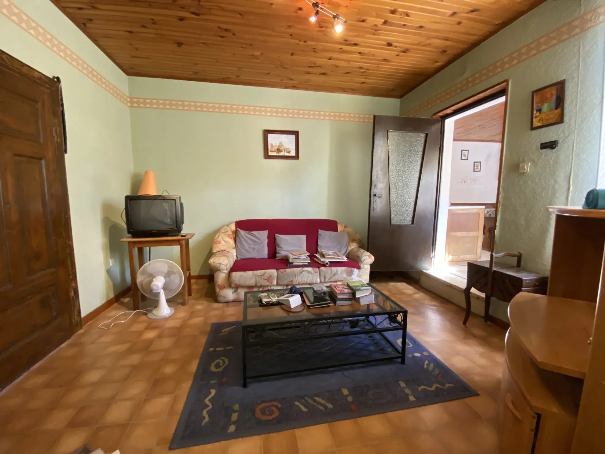 Maison de village à vendre à Creutzwald de 174 m² avec dépendances et grand terrain 