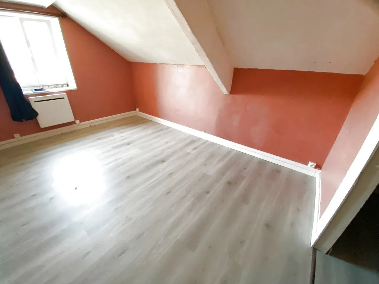 Maison à Sars Poteries de 75 m² avec jardin, idéale pour investisseur ou couple 