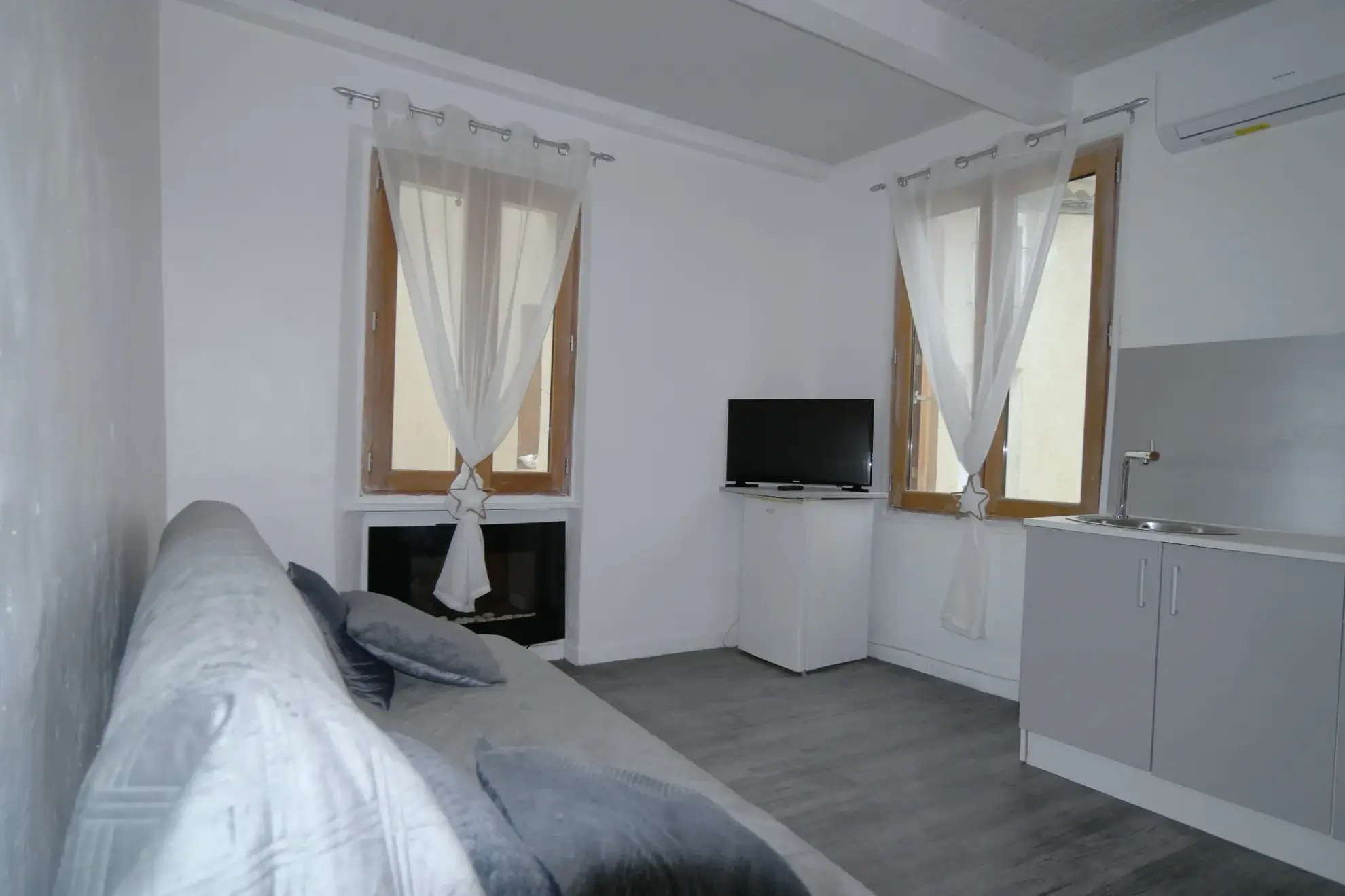 Immeuble de rapport avec 7 appartements rénovés à Lézignan-Corbières, garage privé 