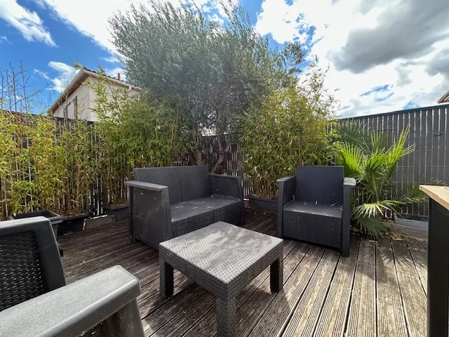 Maison de 3 chambres avec jardin, terrasse et garage à Mireval
