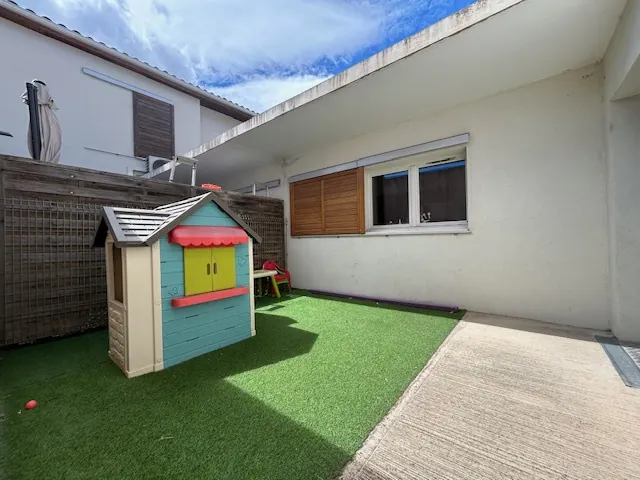 Maison de 3 chambres avec jardin, terrasse et garage à Mireval 