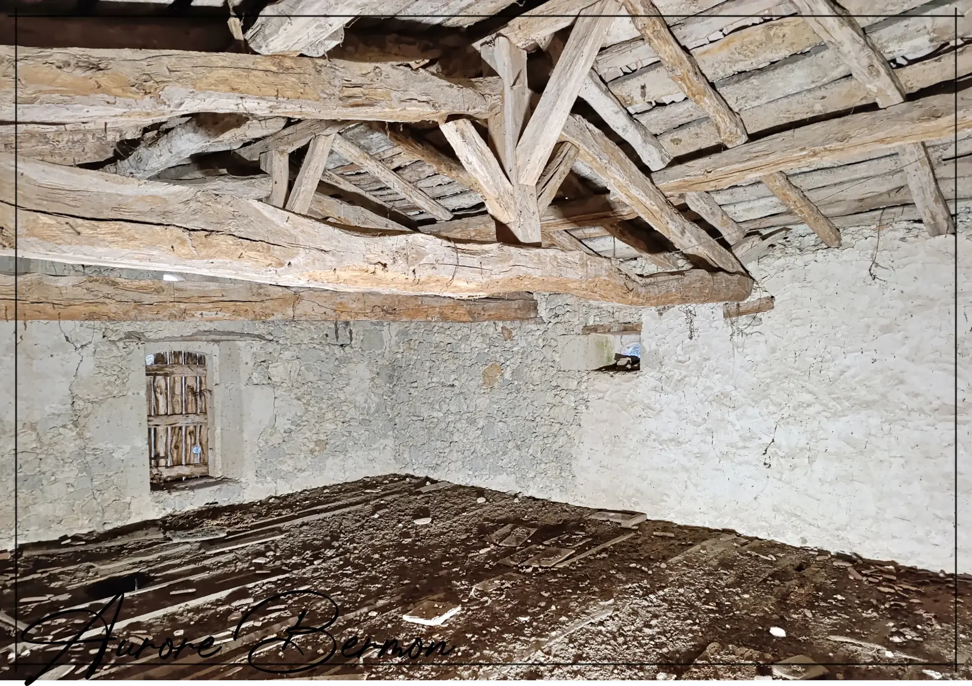 Ensemble immobilier à rénover avec 3 bâtiments en pierre et terrain de 4067 m² à Moncrabeau 