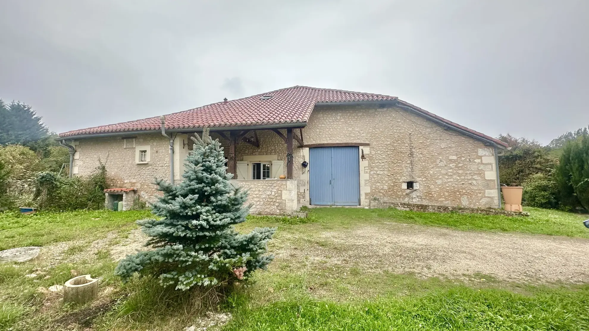 Charmante maison en pierre avec terrain sans vis-à-vis à Tocane Saint Apré 