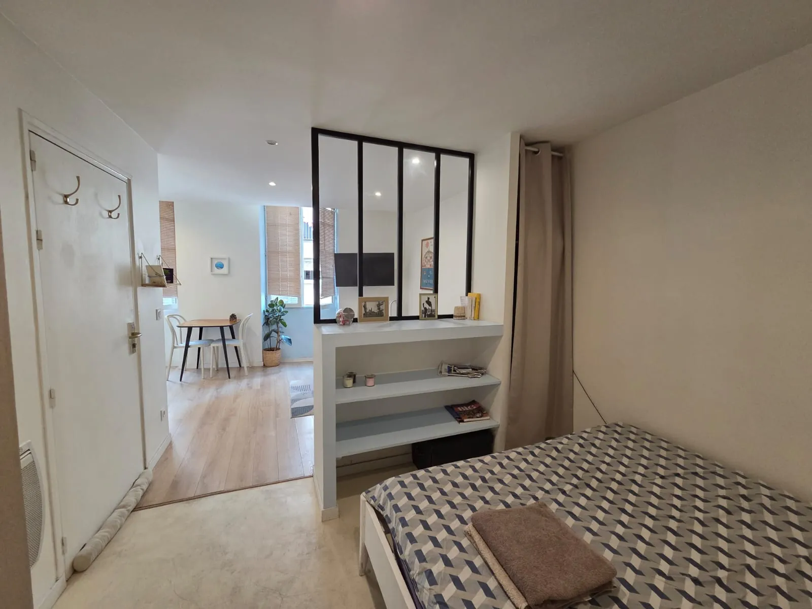 Appartement T1/T2 de 25 m² avec vue sur la mer au cœur du Panier à Marseille 