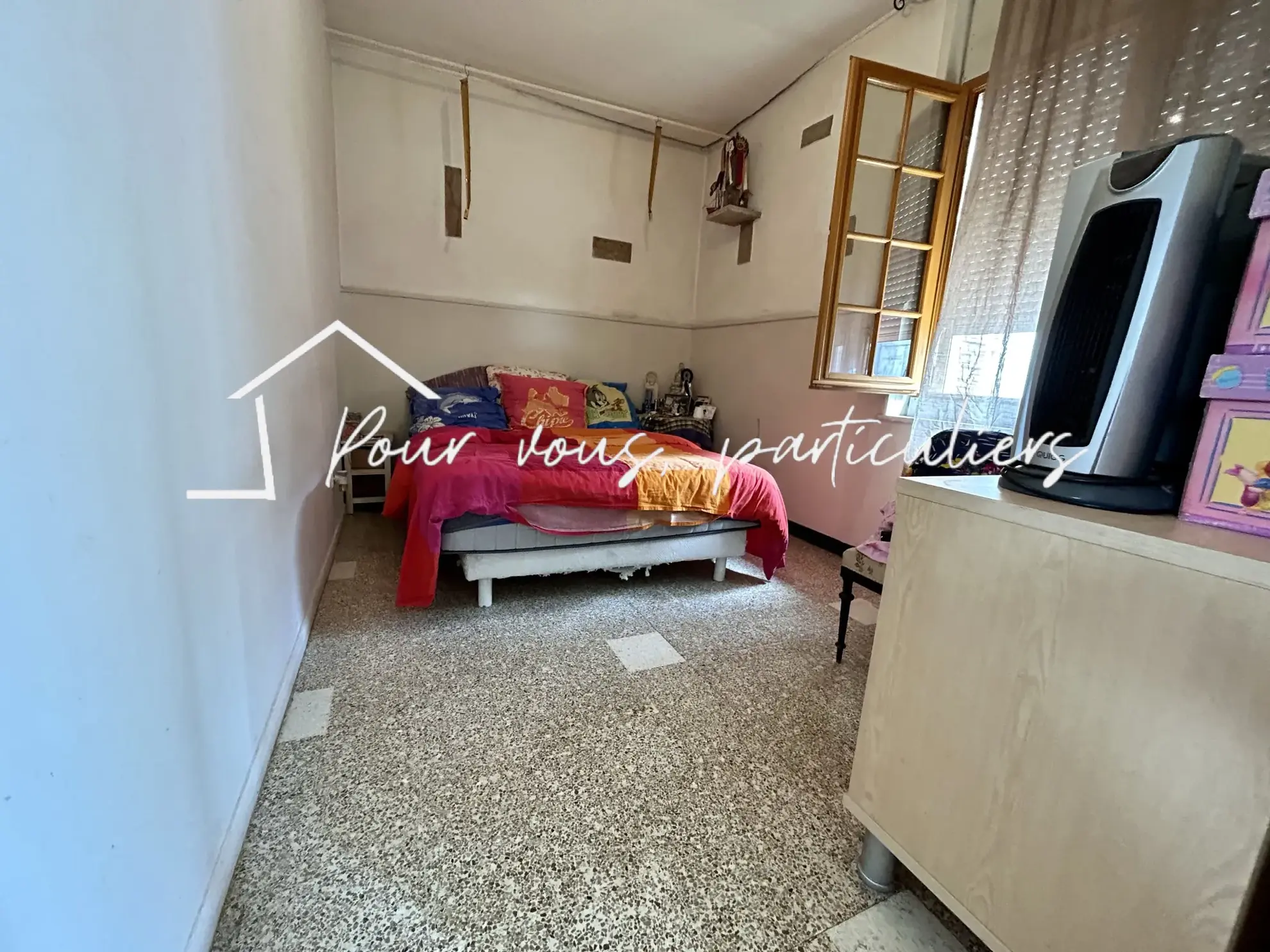 Immeuble de 252 m² avec espace commercial, T3 et duplex à Douai 