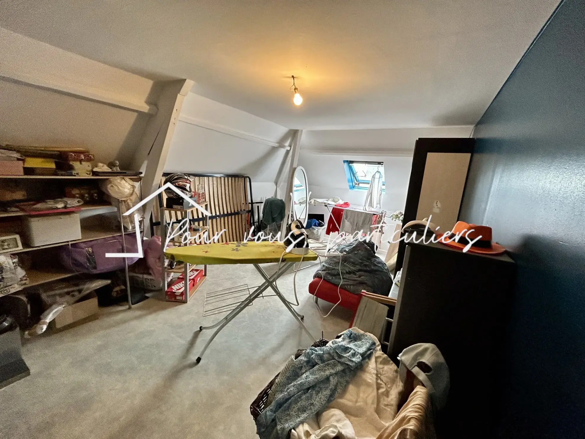 Immeuble de 252 m² avec espace commercial, T3 et duplex à Douai 