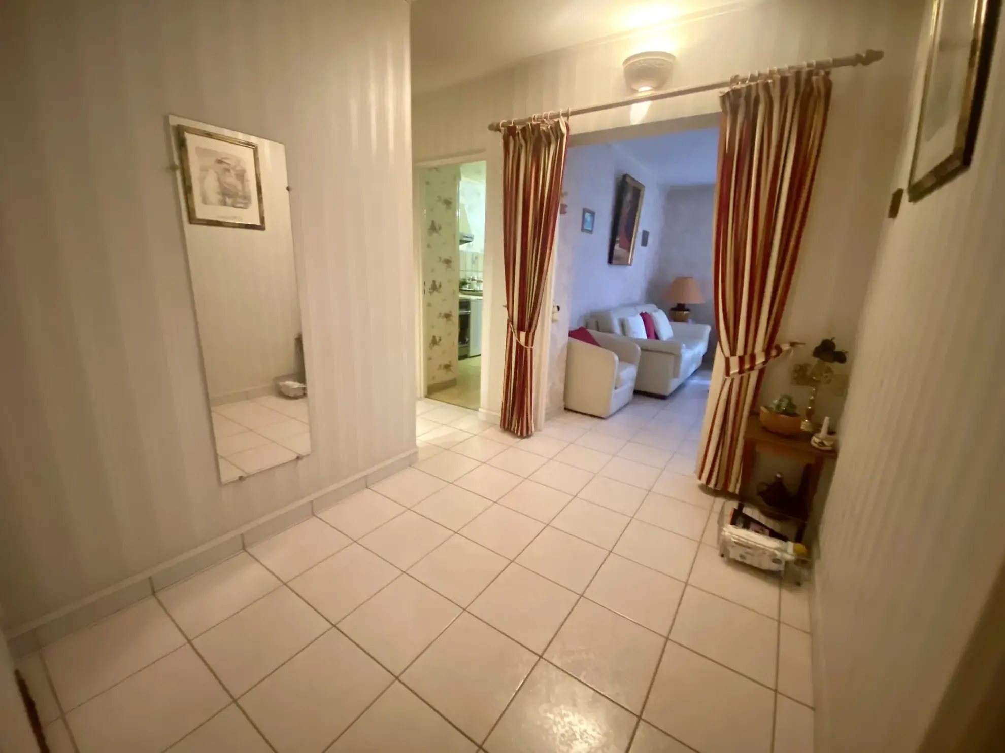 Appartement 4 pièces de 71 m² à Palaiseau avec balcon et cave - Idéal proximité Gare et écoles 