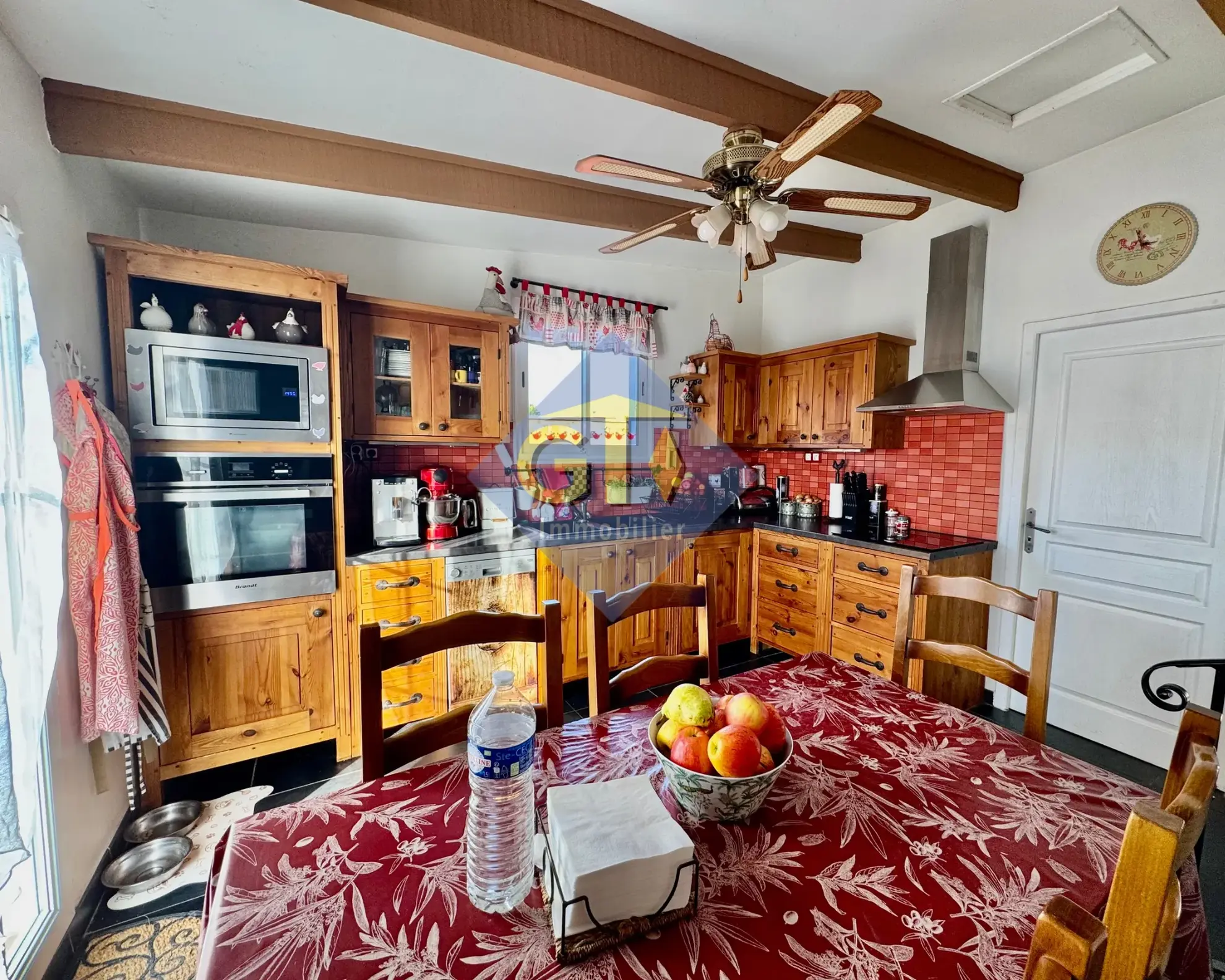 Charmante villa avec piscine à Laudun l'Ardoise - 100 m² 