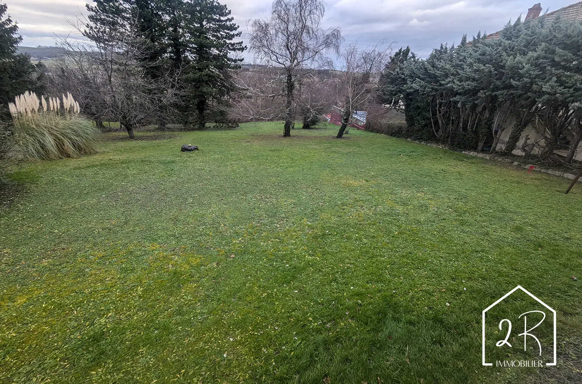 Terrain constructible de 870 m2 à Diemoz – Opportunité à saisir 