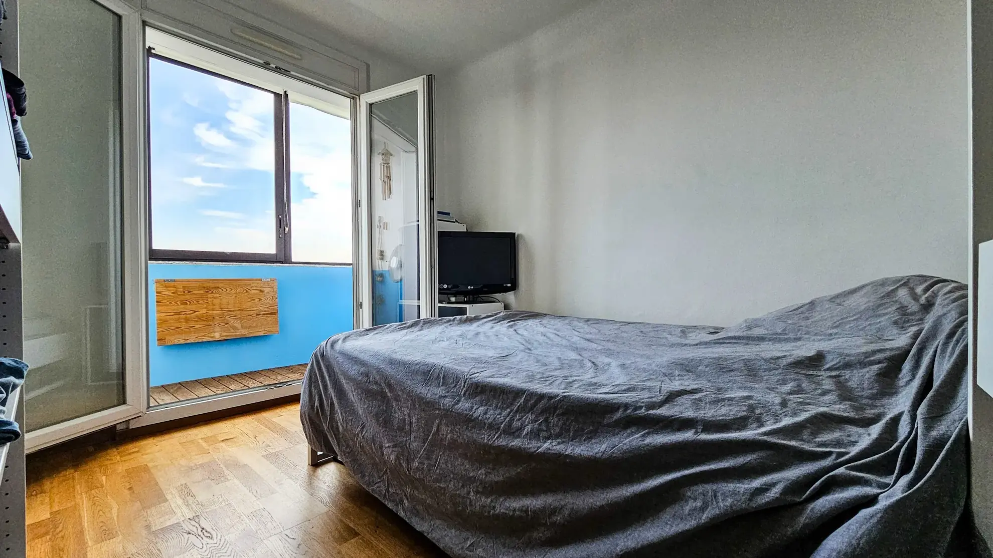 Appartement F4 avec Vue sur La Défense à Houilles – Proche gare 