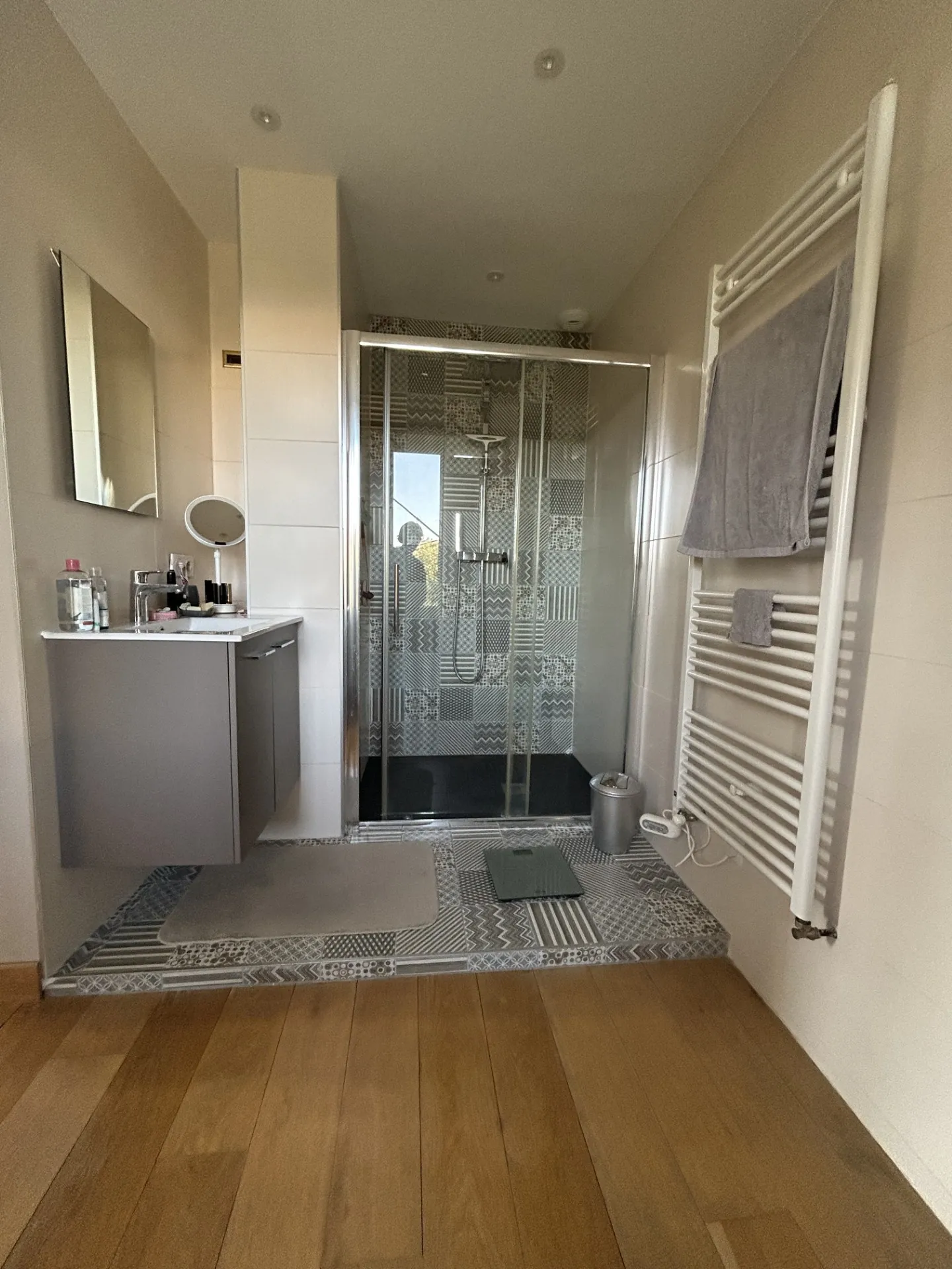 Maison contemporaine rénovée avec jardin à Marmande en Hyper Centre 