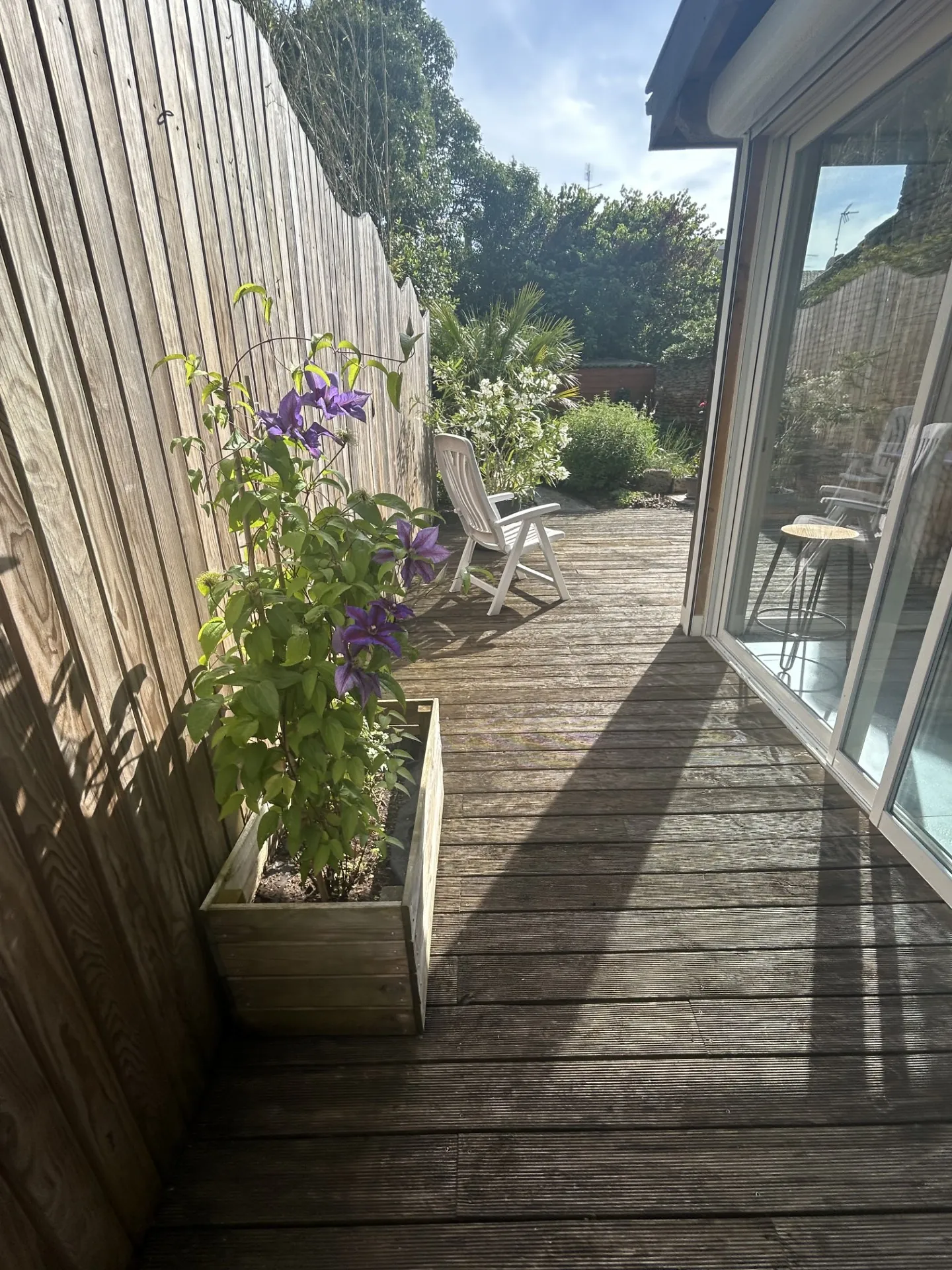 Maison contemporaine rénovée avec jardin à Marmande en Hyper Centre 