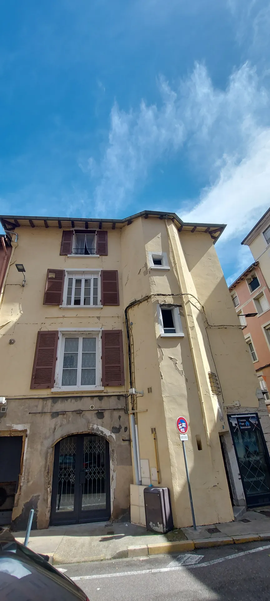 Appartement de 45 m² en centre-ville de Vienne à vendre loué 