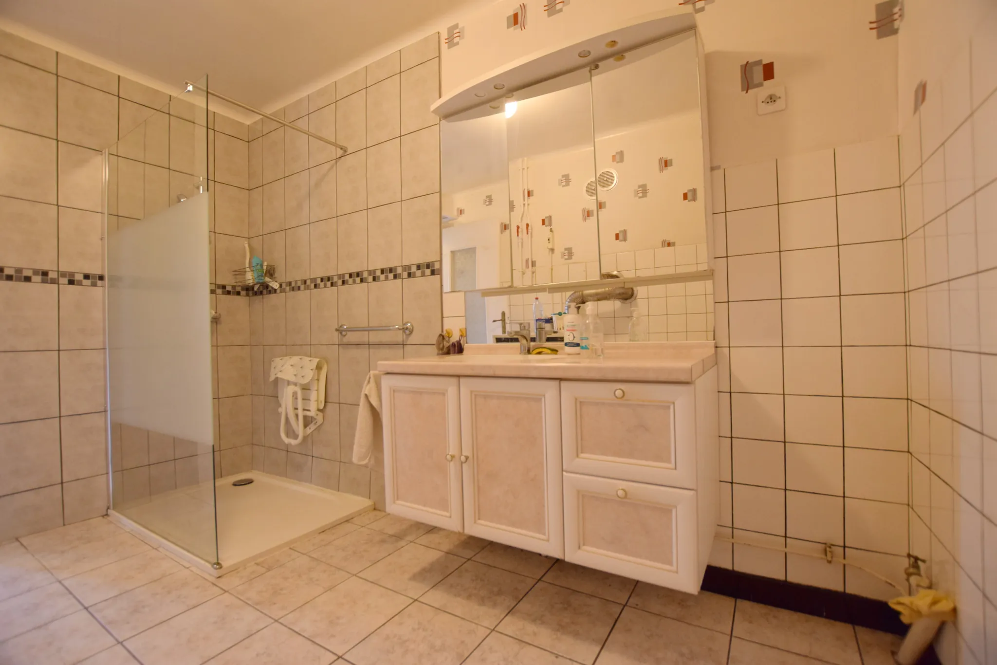 Maison des années 20 à rénover à Grand Charmont - 94 m² sur terrain de 3,02 ares 