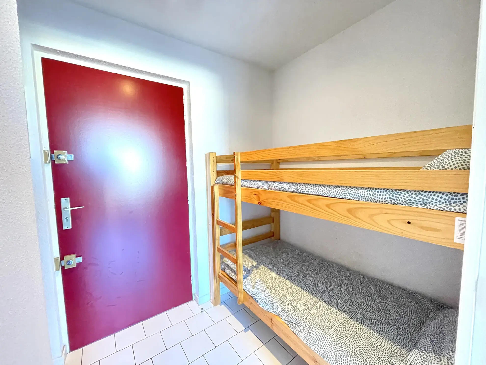 Appartement T2 lumineux avec terrasse et parking privé au Cap d'Agde 