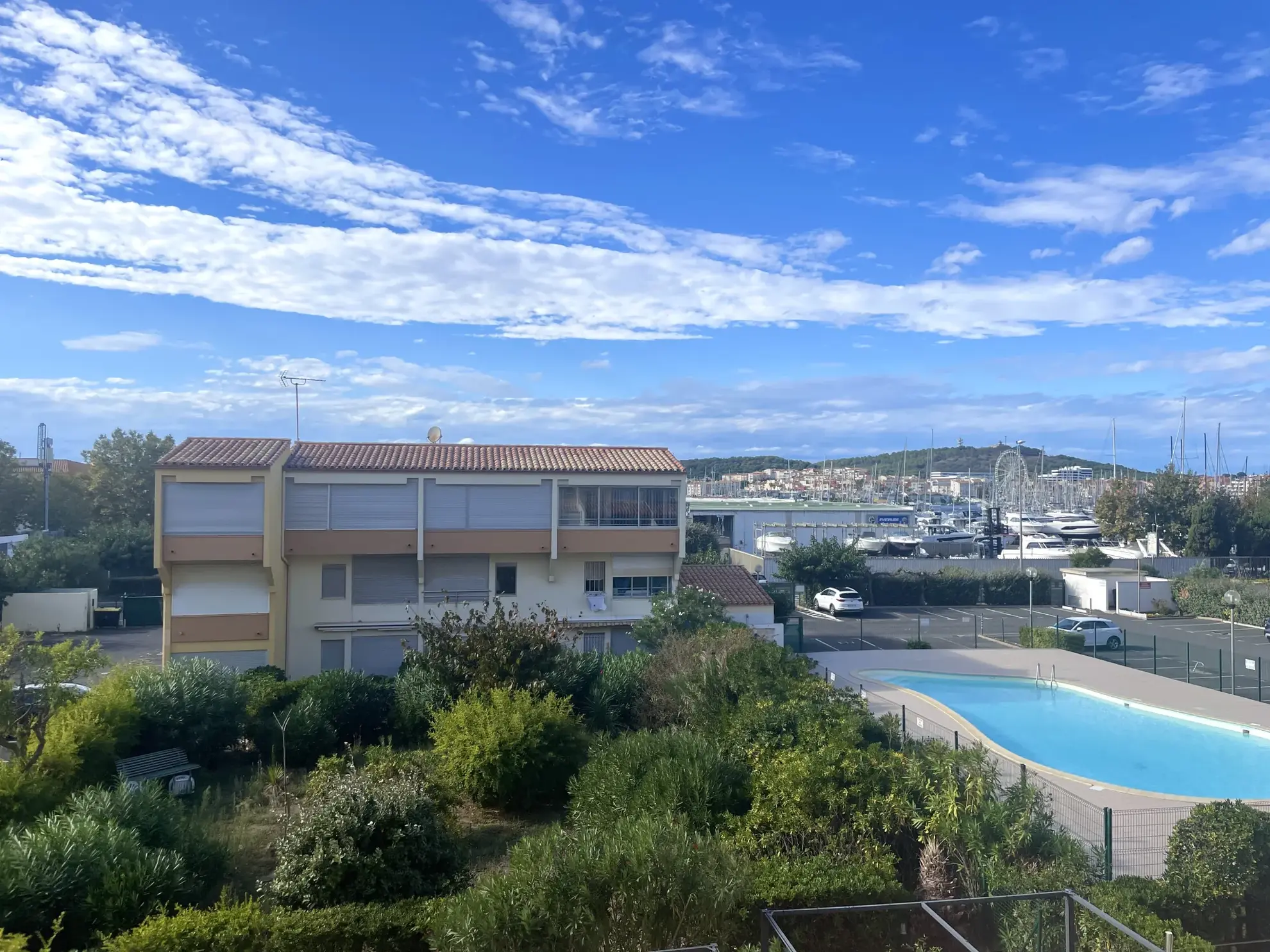Appartement T2 lumineux avec terrasse et parking privé au Cap d'Agde