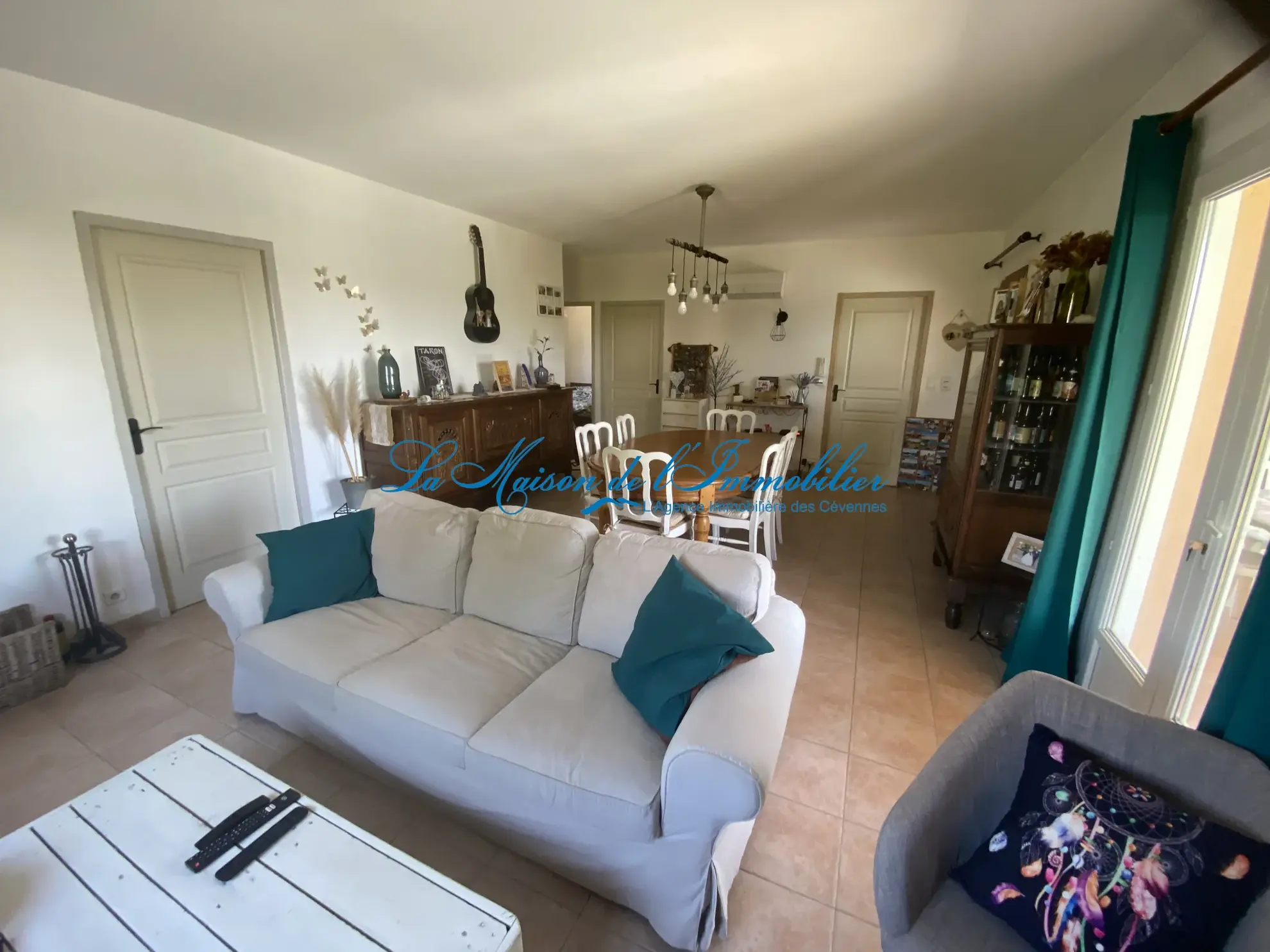 Maison de plain-pied avec piscine à Ledignan – Calme et proximité des grands axes 