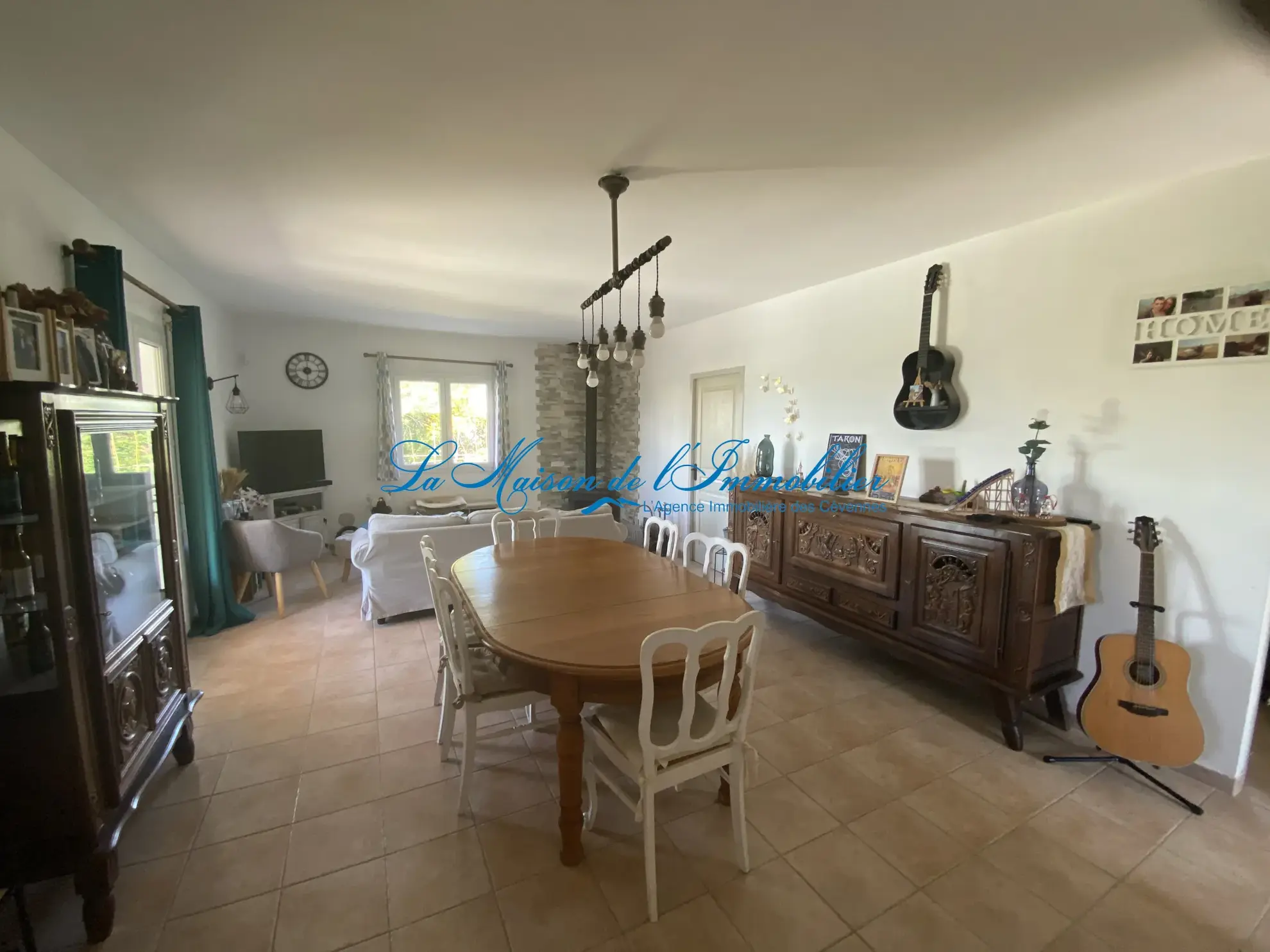 Maison de plain-pied avec piscine à Ledignan – Calme et proximité des grands axes 