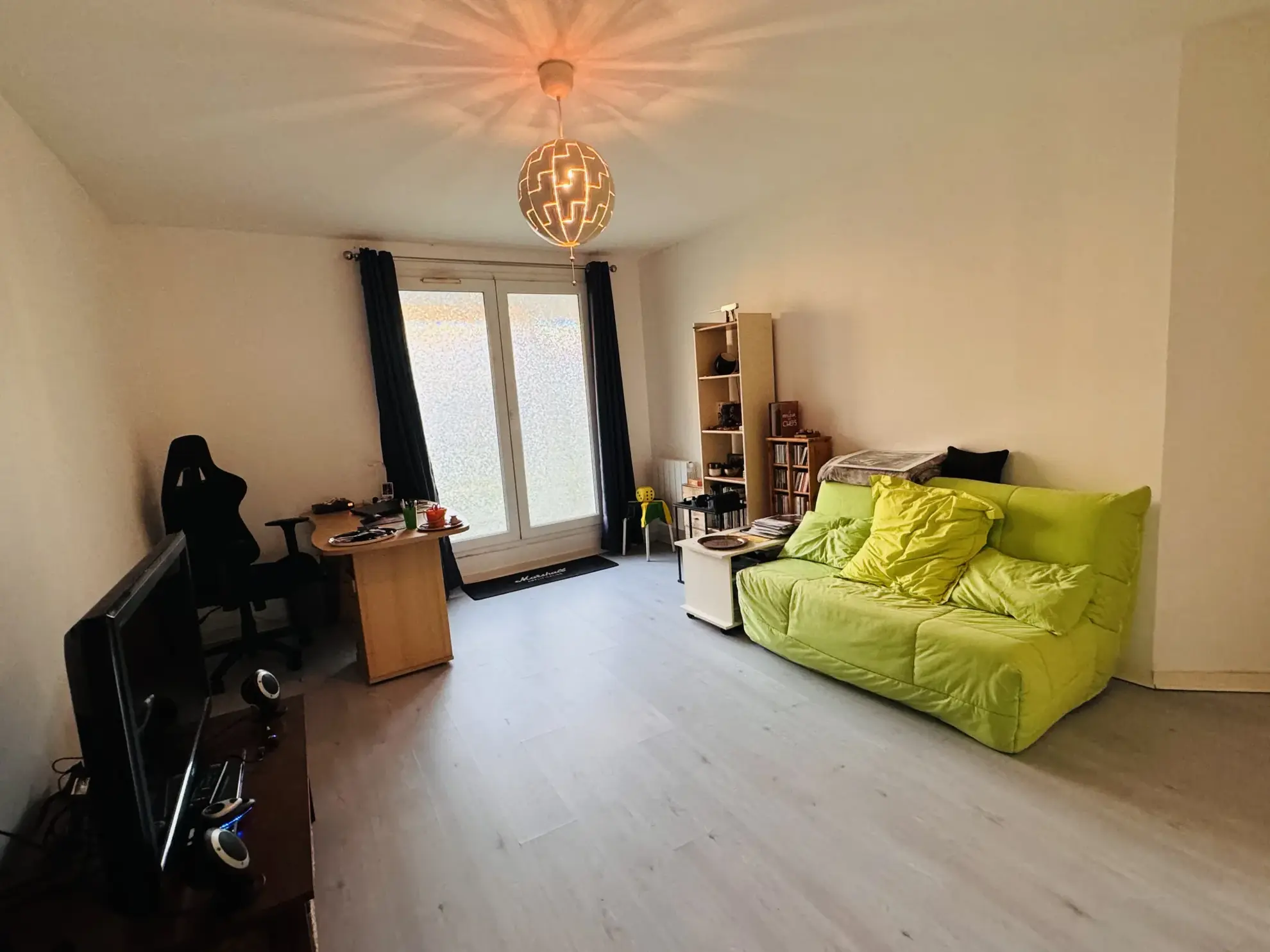 Vente d'un appartement T2 en centre-ville de Brest avec parking et balcon 