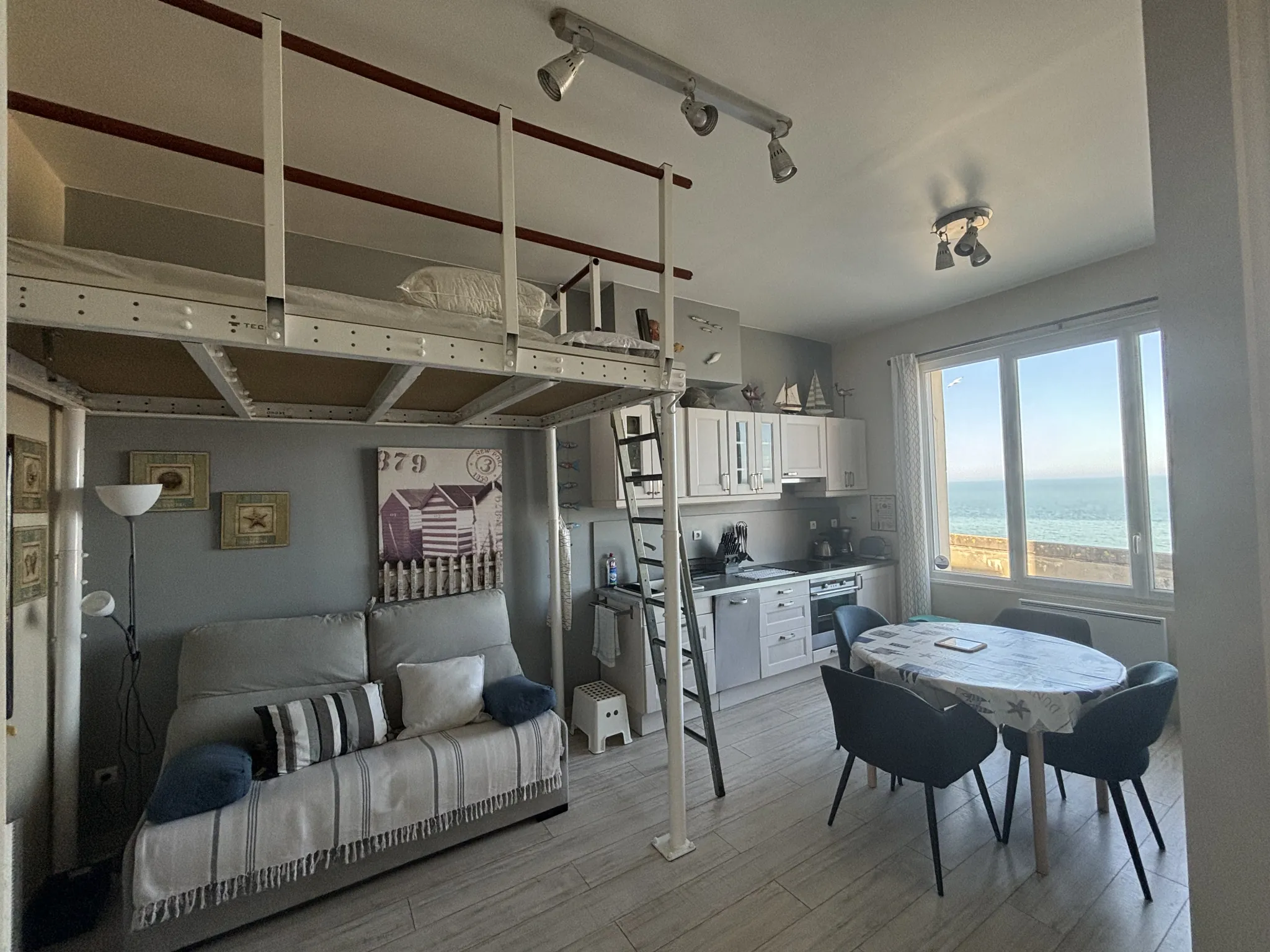 Appartement avec vue mer à Ault en vente - Pieds dans l'eau 