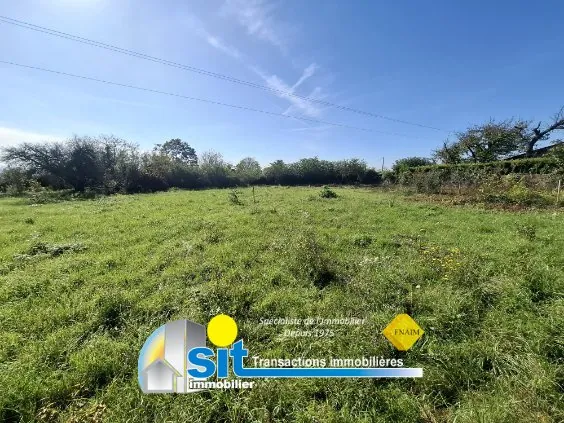 Terrain à bâtir de 700 m² à Saint-Prim, vue dégagée et proximité Vienne 